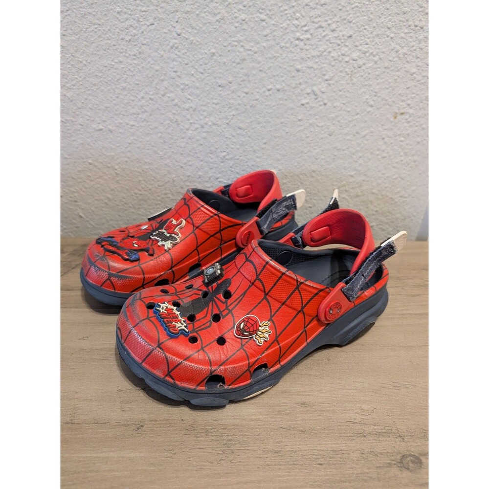 Crocs Spider-Man Clogs Size 3 Red Blue Marvel Character